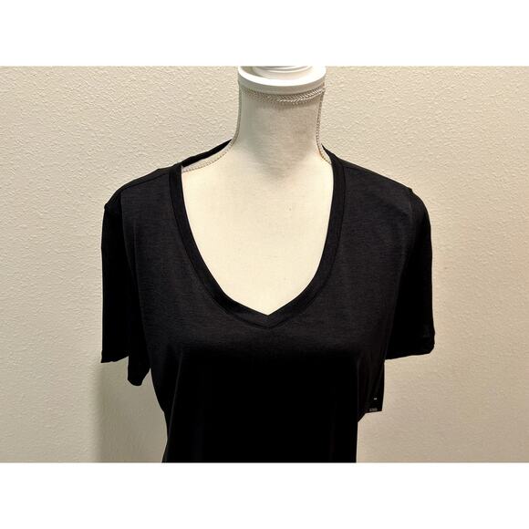 ID Ideology Women's Plus Size 1X Essentials Tee T-Shirt Top Rapidry Color: Noir - Picture 4 of 8